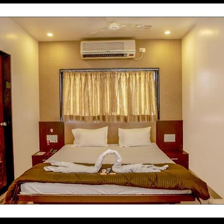 Hotel Sangram Palace Shirur Exterior photo